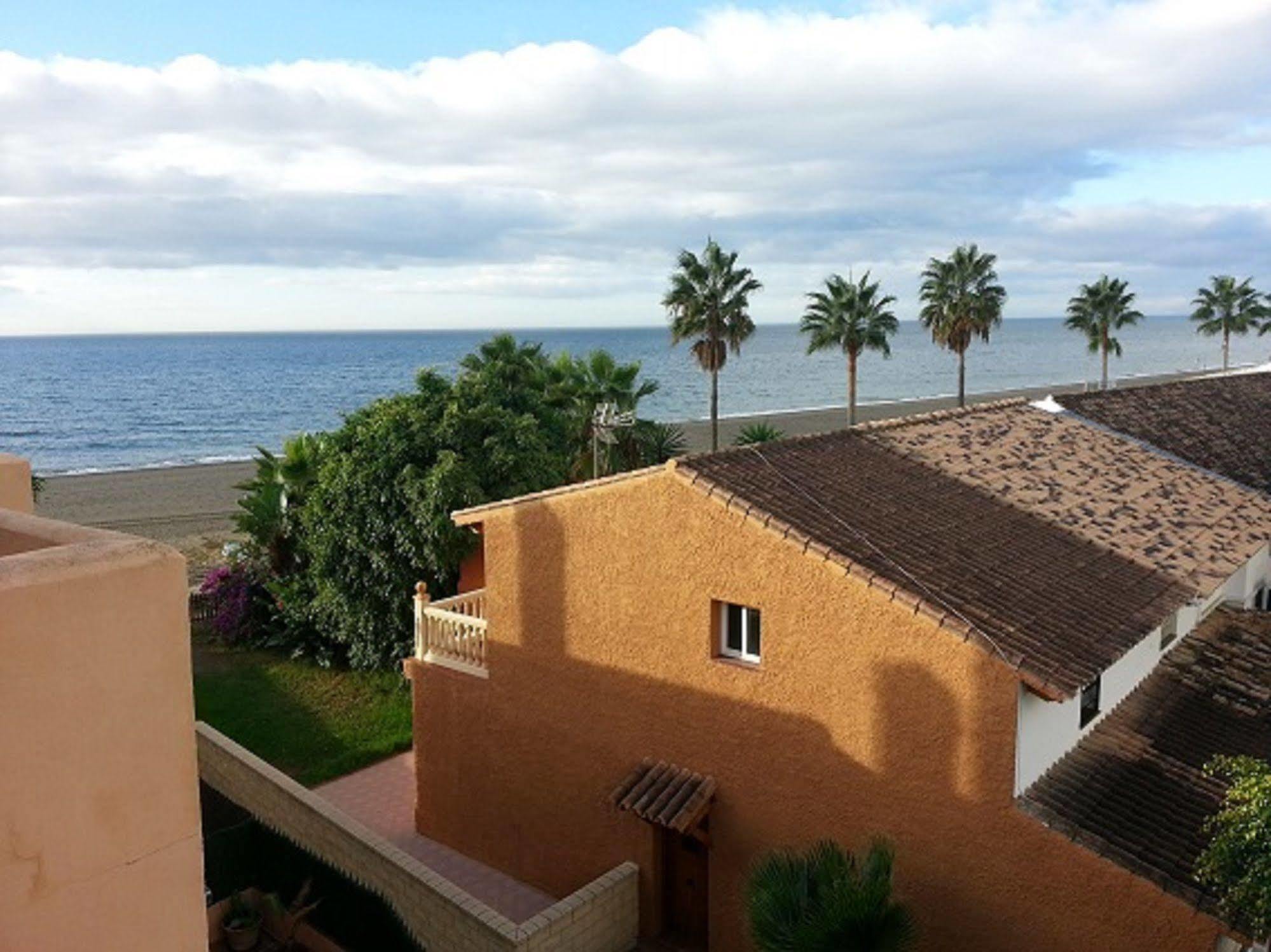Galindo Beach El Saladillo Эстепона Экстерьер фото